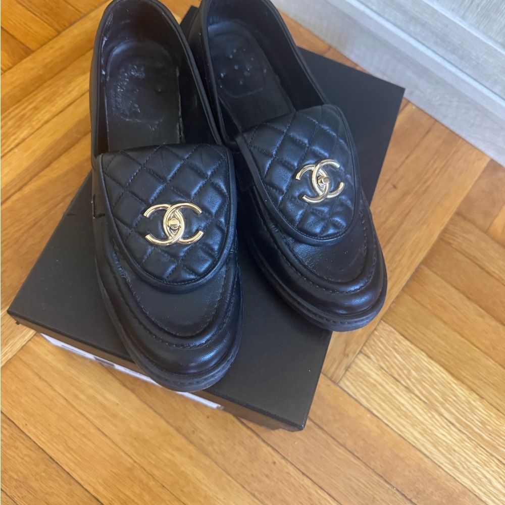 Authentic Chanel Black Tab Quilted Loafers size 39